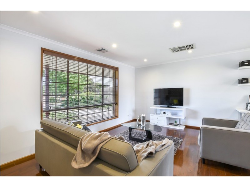33 Derek Crescent, Morphett Vale SA 5162