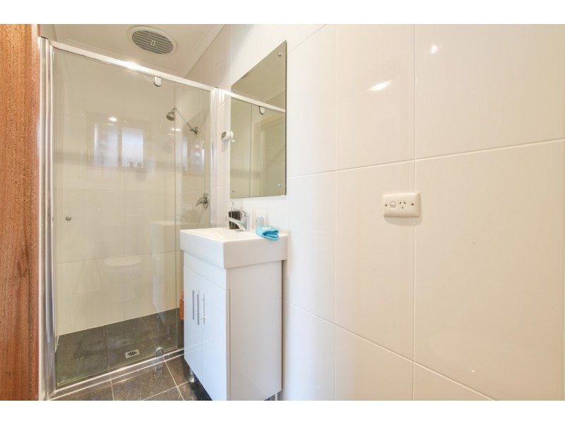 33 Derek Crescent, Morphett Vale SA 5162