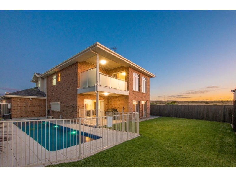 31 Burlington Road, Hallett Cove SA 5158