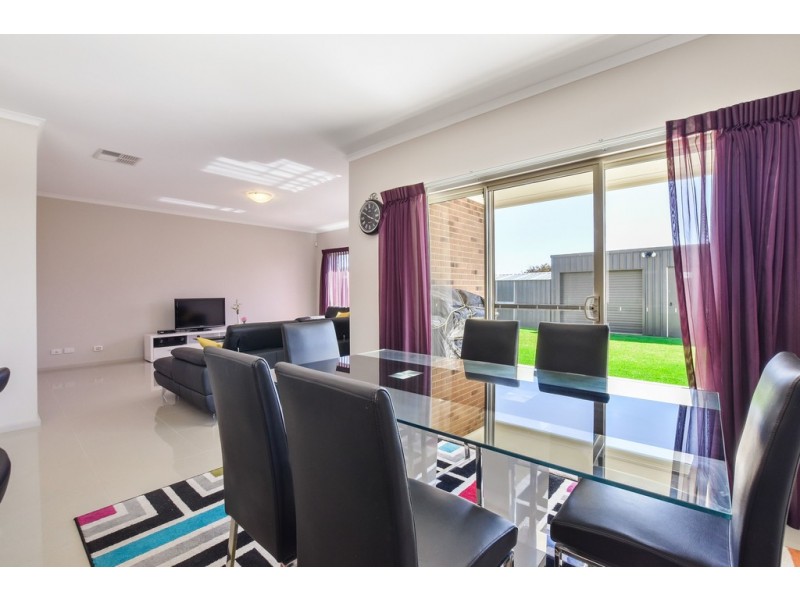 31 Burlington Road, Hallett Cove SA 5158