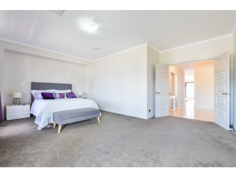 31 Burlington Road, Hallett Cove SA 5158
