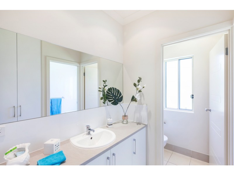 142a Reynell Road, Woodcroft SA 5162