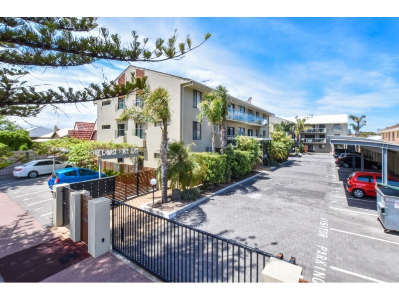 13/18 Broadway, Glenelg South SA 5045