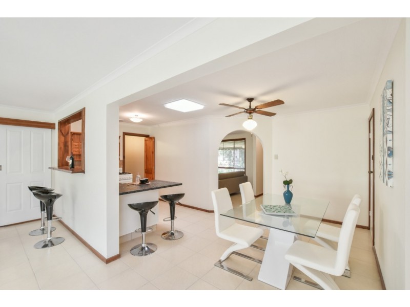 6 St Helens Court, Woodcroft SA 5162