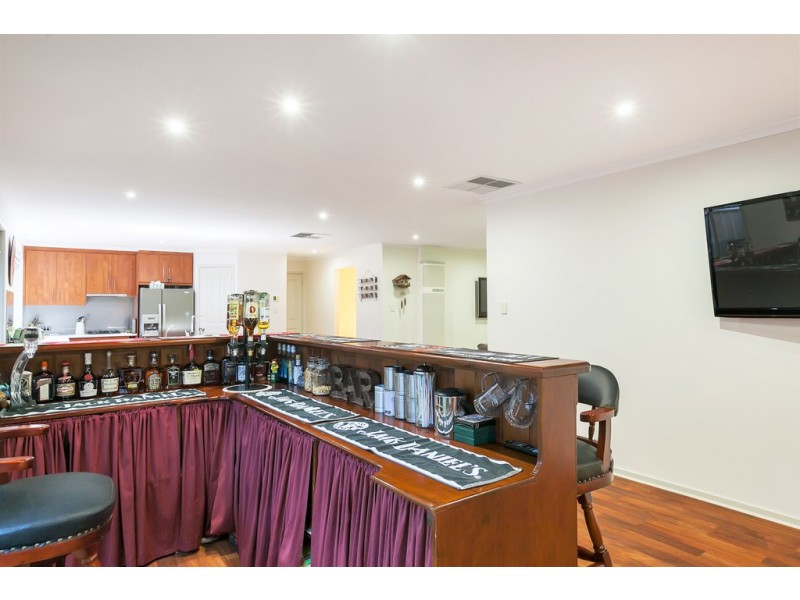 61 Pridham Boulevard, Aldinga Beach SA 5173