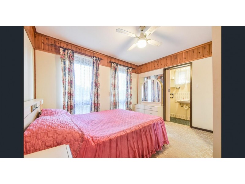 26 Haseldene Drive, Christie Downs SA 5164