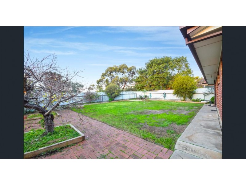 26 Haseldene Drive, Christie Downs SA 5164