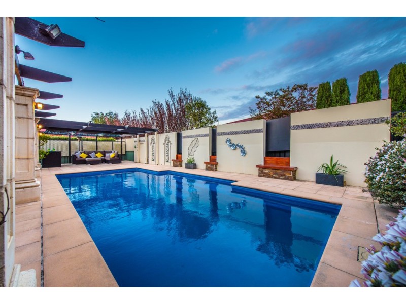 3 The Crest, Chandlers Hill SA 5159