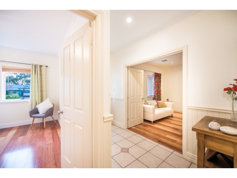 3 The Crest, Chandlers Hill SA 5159