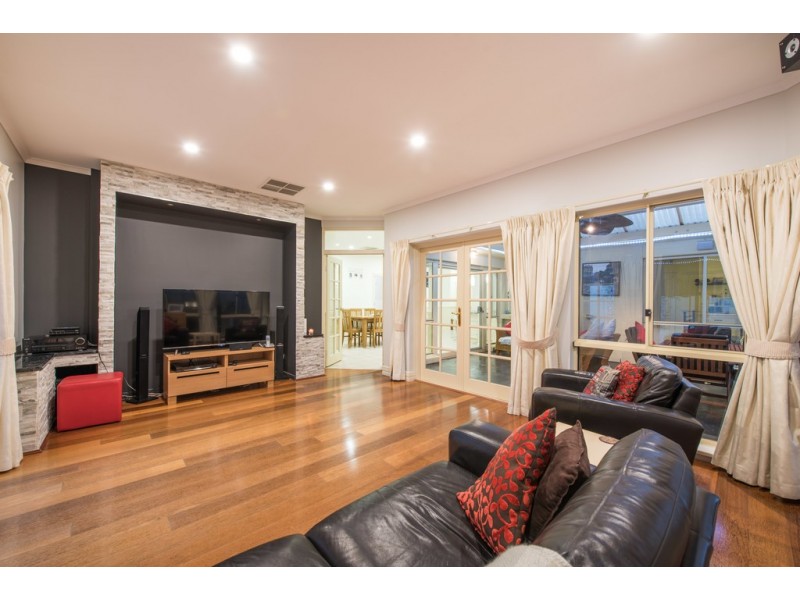 3 The Crest, Chandlers Hill SA 5159