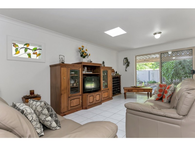 1 Shire Court, Woodcroft SA 5162