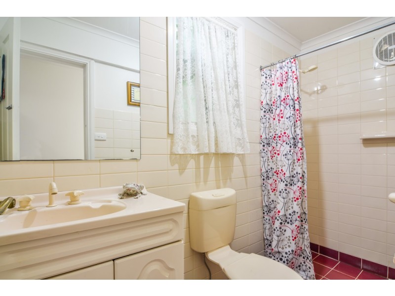 1 Shire Court, Woodcroft SA 5162