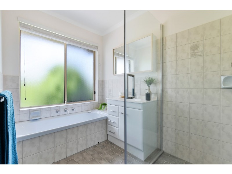 22 Evandale Circuit, Happy Valley SA 5159