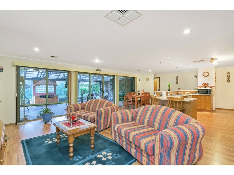 43 Dalkeith Road, Seaford Rise SA 5169