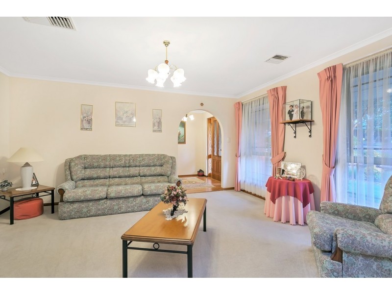 43 Dalkeith Road, Seaford Rise SA 5169