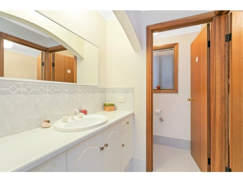 43 Dalkeith Road, Seaford Rise SA 5169