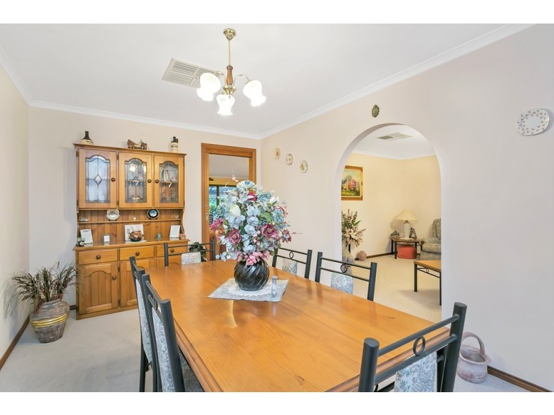 43 Dalkeith Road, Seaford Rise SA 5169