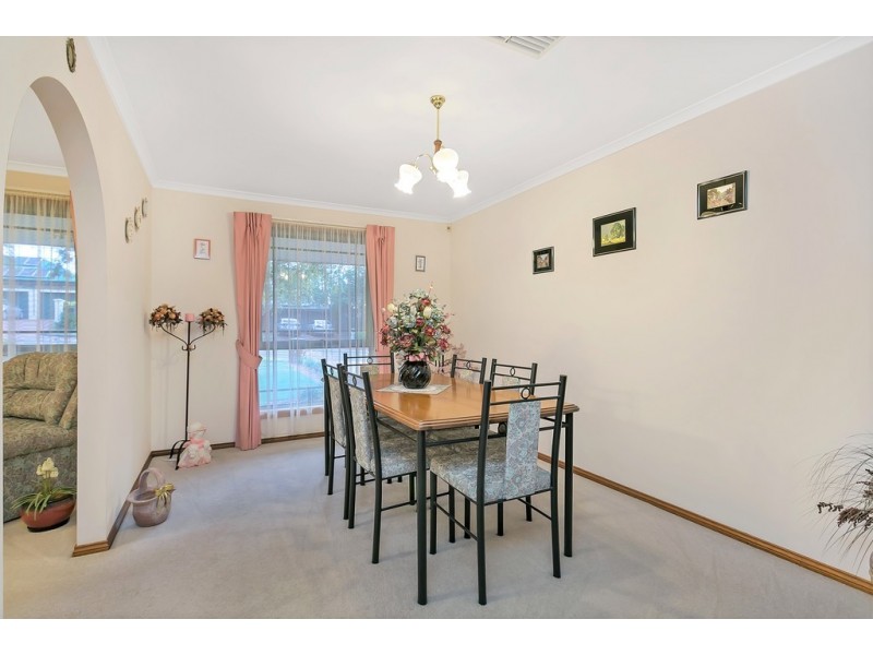 43 Dalkeith Road, Seaford Rise SA 5169