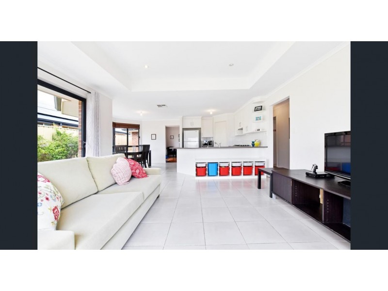 9 Signal Street, Seaford Meadows SA 5169