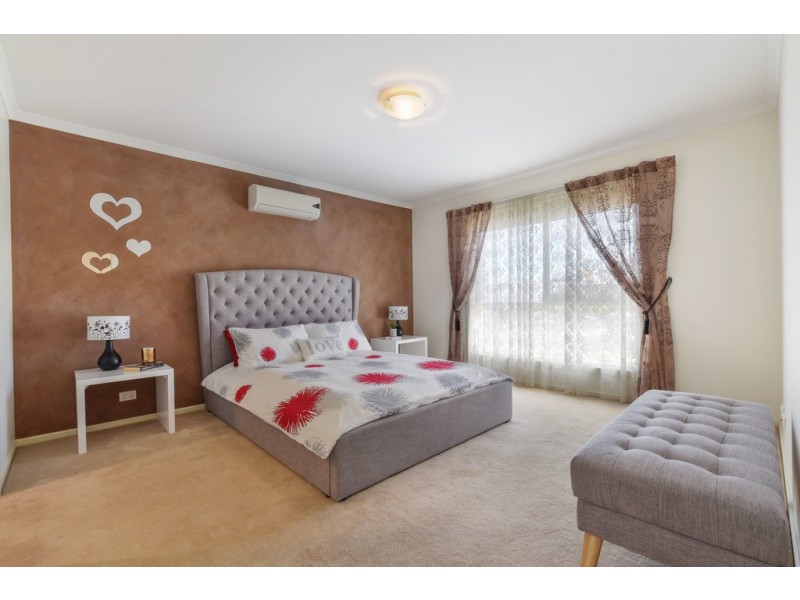 12 Sameden Drive, Noarlunga Downs SA 5168