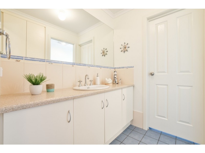 12 Sameden Drive, Noarlunga Downs SA 5168