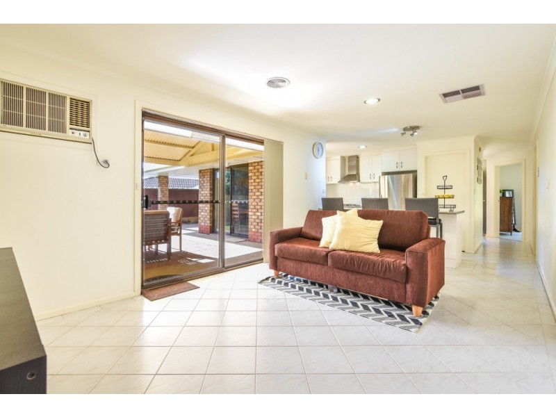 30 Kerrin Avenue, Morphett Vale SA 5162