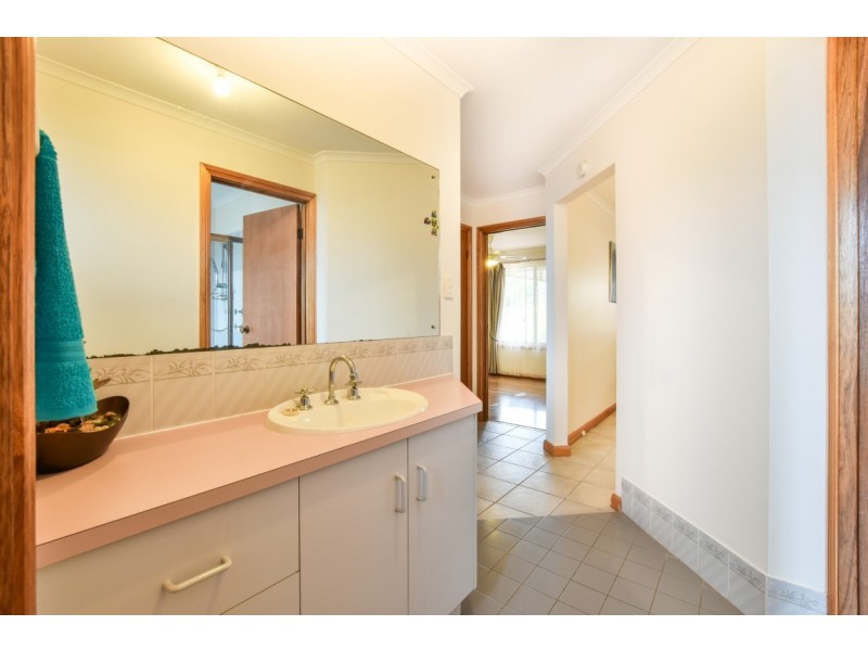 1 Young Street, Sheidow Park SA 5158