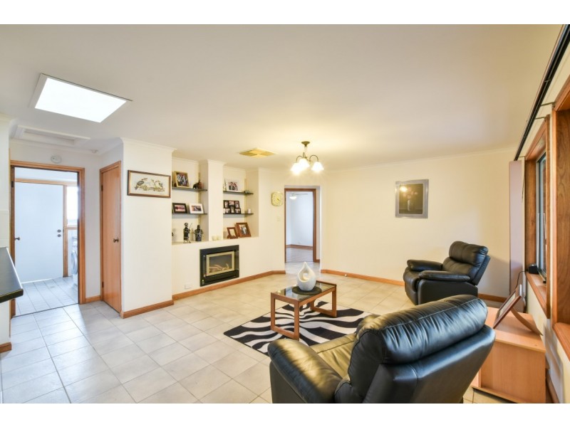 1 Young Street, Sheidow Park SA 5158