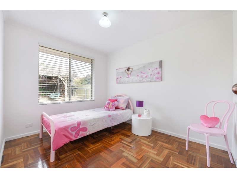 31 Bordeaux Drive, Woodcroft SA 5162