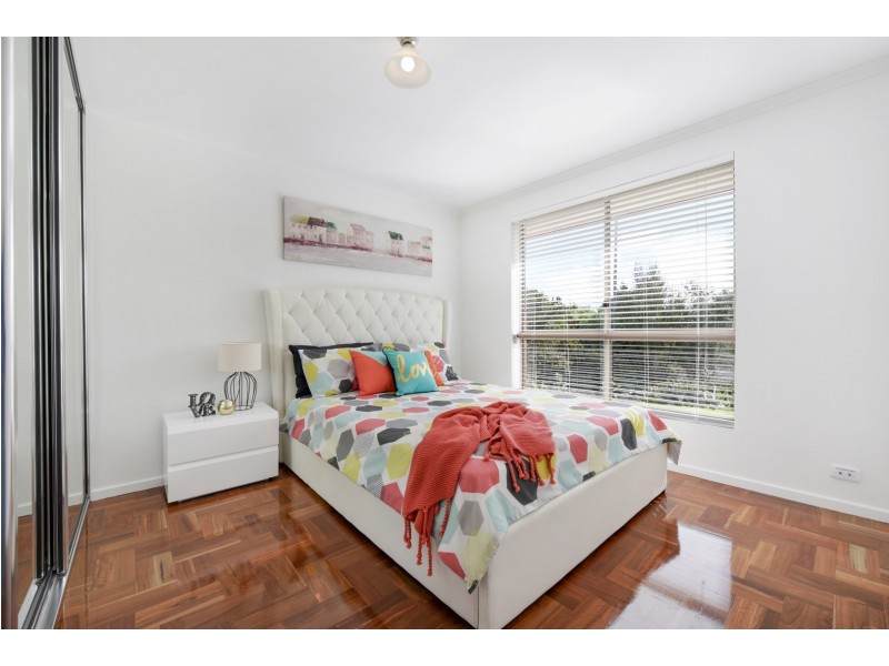 31 Bordeaux Drive, Woodcroft SA 5162