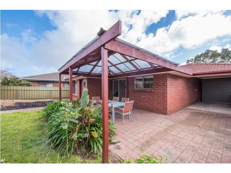 31 Bordeaux Drive, Woodcroft SA 5162