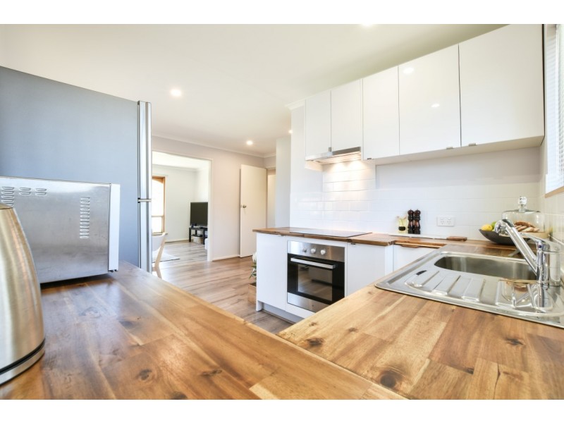 3-4 Malone Crescent, Morphett Vale SA 5162