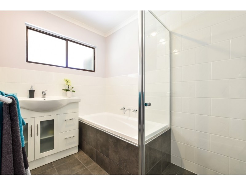 3-4 Malone Crescent, Morphett Vale SA 5162