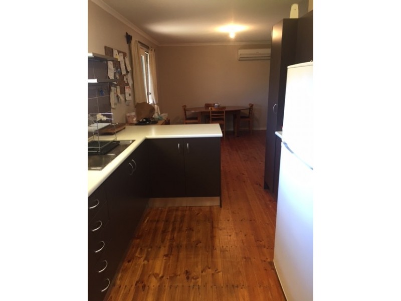 27 Croser Avenue, Aldinga Beach SA 5173