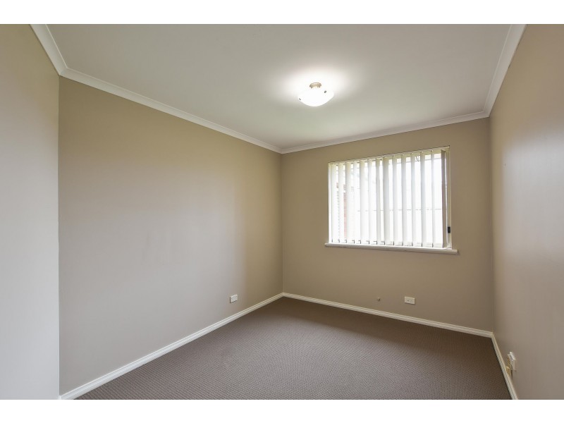 55A Dorrien Avenue, Woodcroft SA 5162