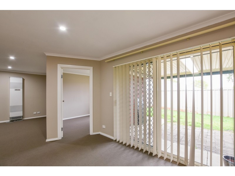 55A Dorrien Avenue, Woodcroft SA 5162