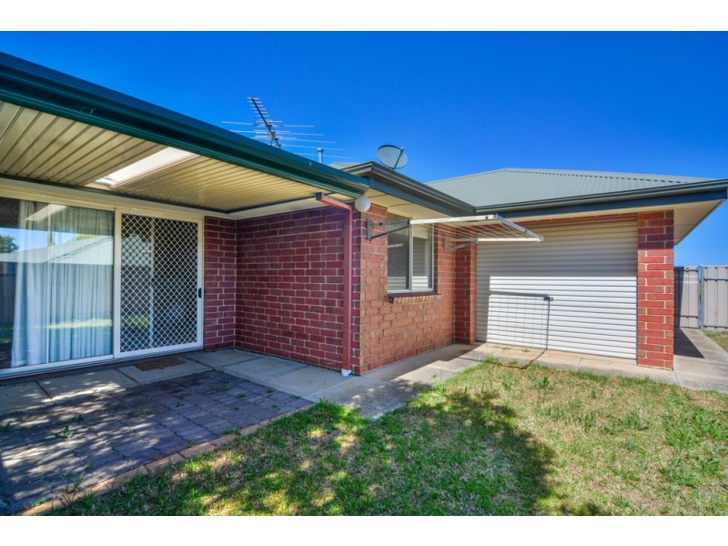 55A Dorrien Avenue, Woodcroft SA 5162