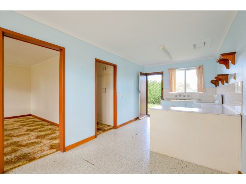 4 Suva Place, Happy Valley SA 5159