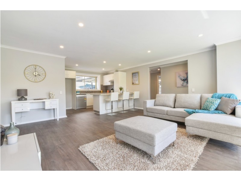 10 Kiah Crescent, Sheidow Park SA 5158