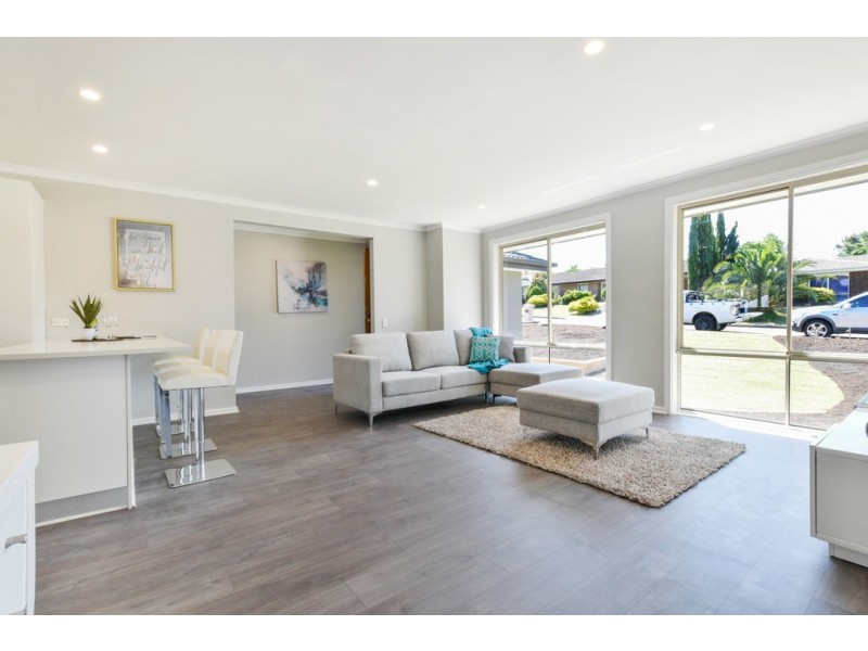 10 Kiah Crescent, Sheidow Park SA 5158