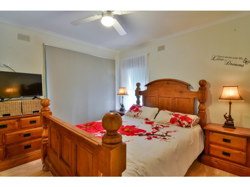 8 Winchley Way, Huntfield Heights SA 5163