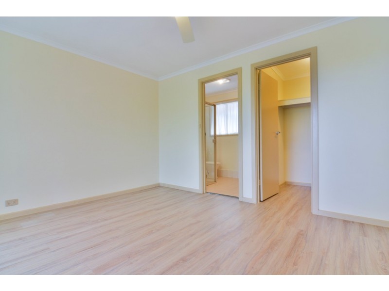 10 La Salle Court, Happy Valley SA 5159