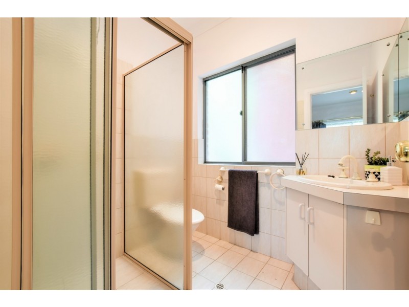 4 Goss Road, Aberfoyle Park SA 5159