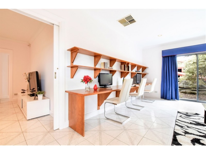 4 Goss Road, Aberfoyle Park SA 5159