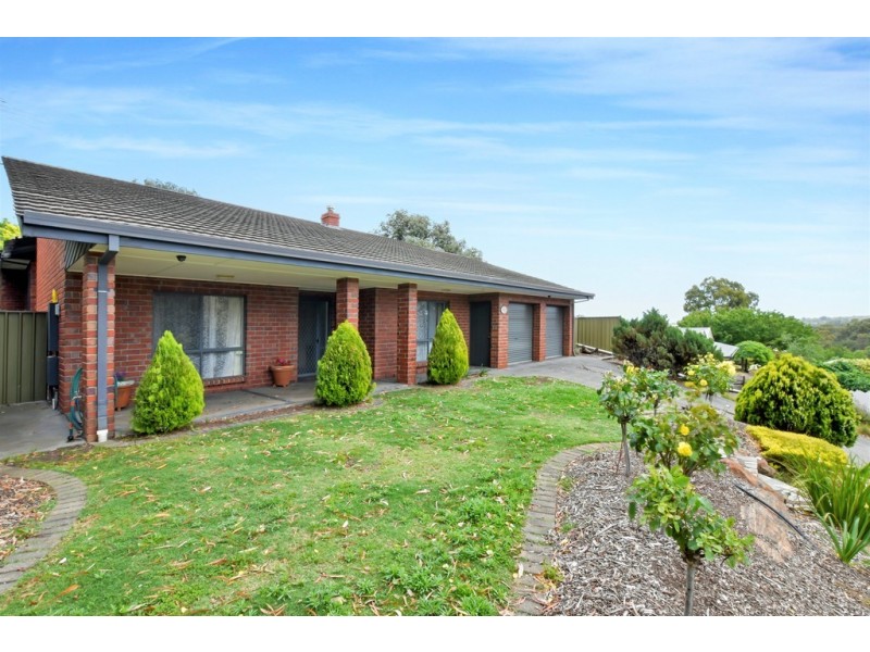 4 Goss Road, Aberfoyle Park SA 5159