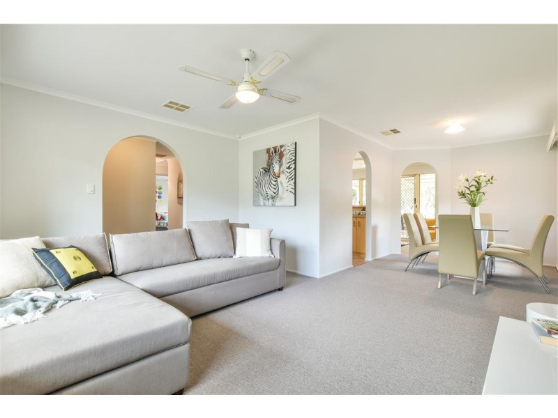 15 Waverley Drive, Willunga SA 5172