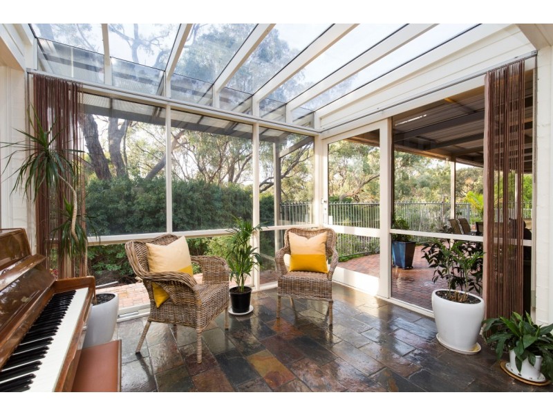 10 Clearview Avenue, Belair SA 5052