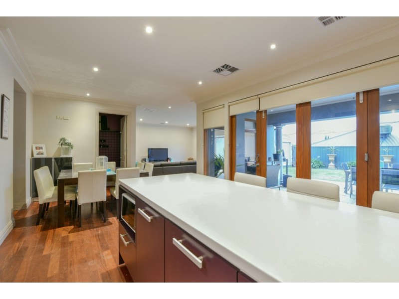 6 Evergreen Parade, Flagstaff Hill SA 5159