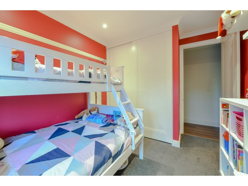 6 Evergreen Parade, Flagstaff Hill SA 5159