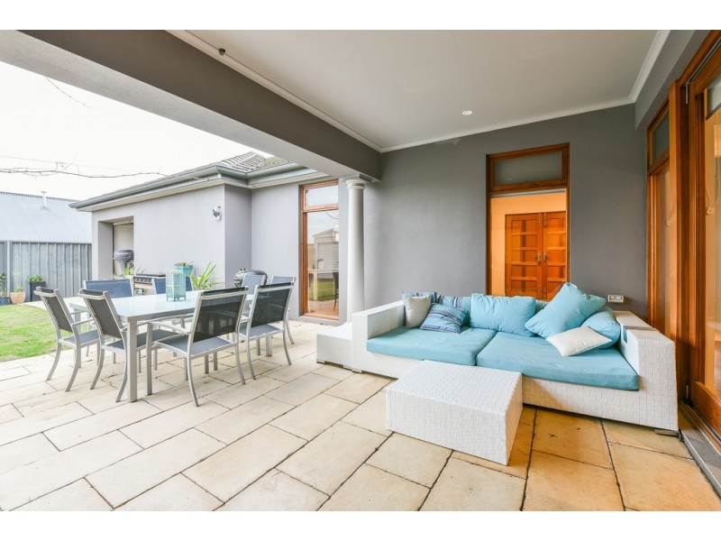 6 Evergreen Parade, Flagstaff Hill SA 5159